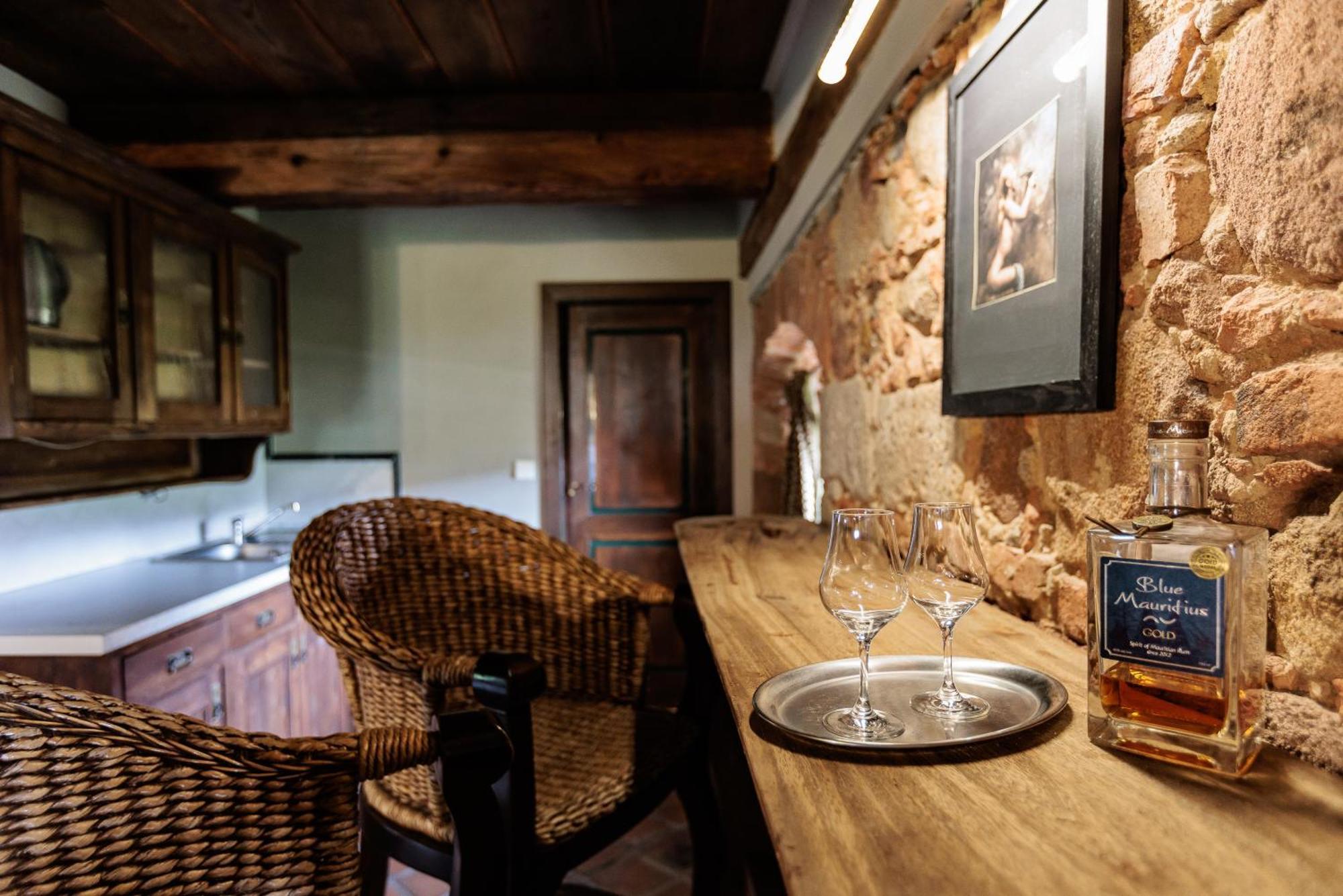 Barokni Spejchar Otel Tlučná Dış mekan fotoğraf
