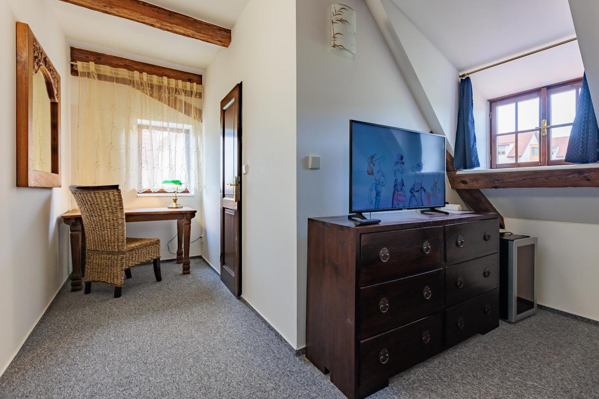 Barokni Spejchar Otel Tlučná Dış mekan fotoğraf