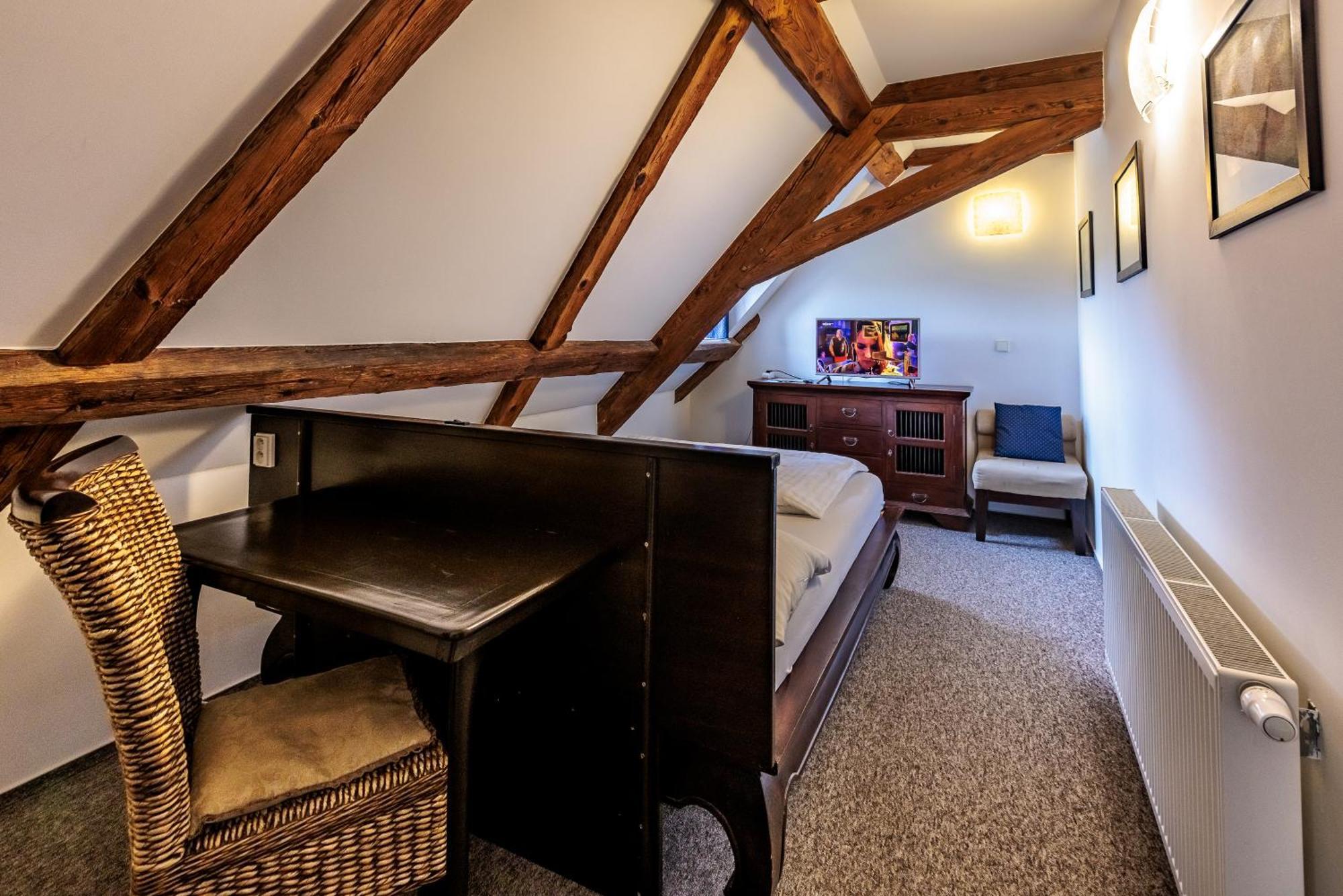Barokni Spejchar Otel Tlučná Dış mekan fotoğraf